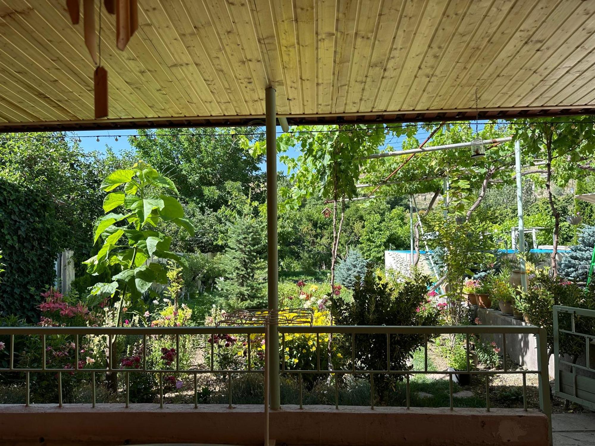 Ashot & Gohar B&B Ch'iva Luaran gambar